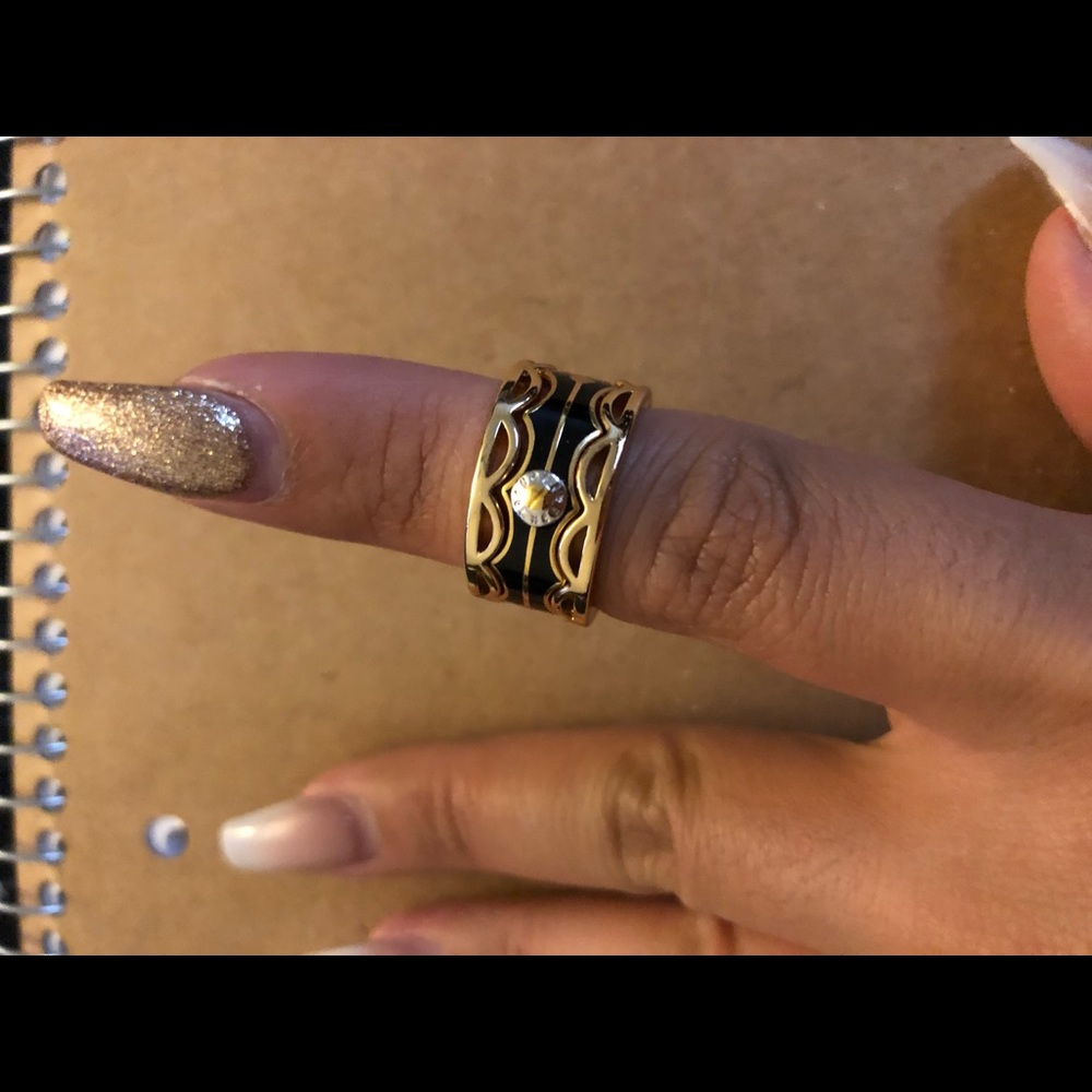 Henri Bendel Ring